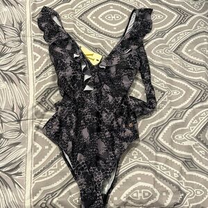 Joan Vass One piece ruffle trim swimsuit is super slimming! You’ll be st…